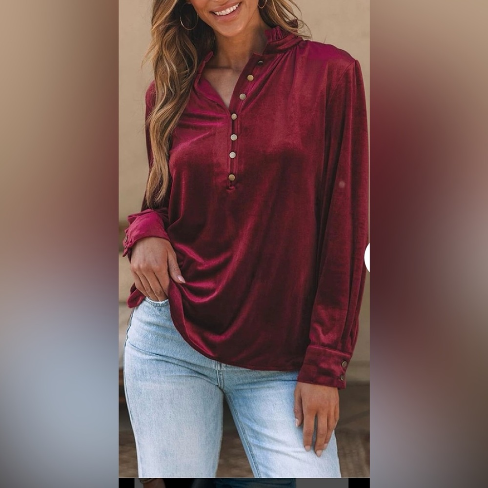 Melliflo Wine Red Women's Velvet Top V neck size M